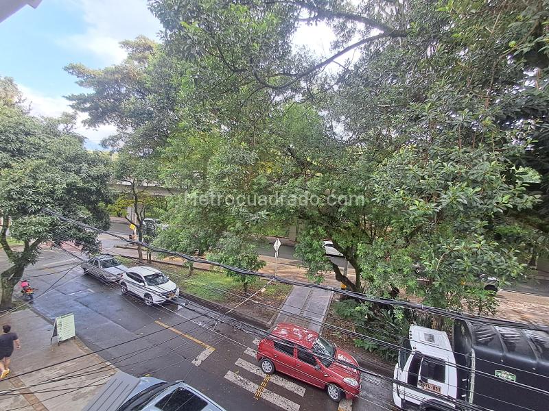 Casa en arriendo de 4 Alcobas en Prado Centro