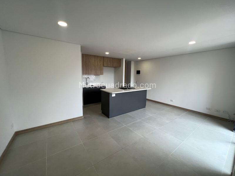 Apartamento en arriendo con acabados en Ditaires (72 m²) - 4