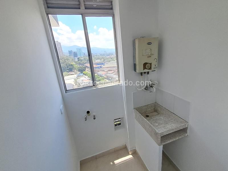 2BR Apartment for Rent in San Diego with Balcony & 2 Baths - 4