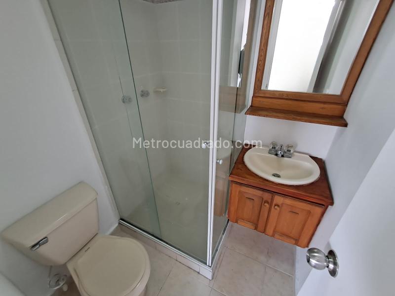 2BR Apartment for Rent in San Diego with Balcony & 2 Baths - 9