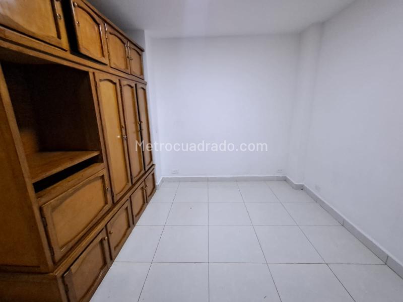 Apartamento en Arriendo de 4 Alcobas en Santa Mónica - 8