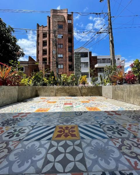 Casa Comercial en Arriendo en Laureles (324 m²) - 4