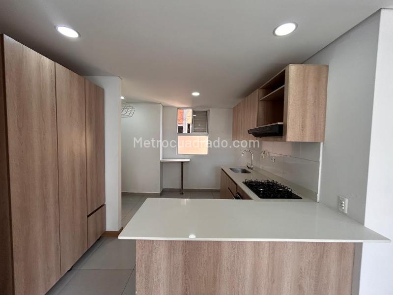 78m² 3BR Apartment for Rent in Bombona Nro 1 - 5