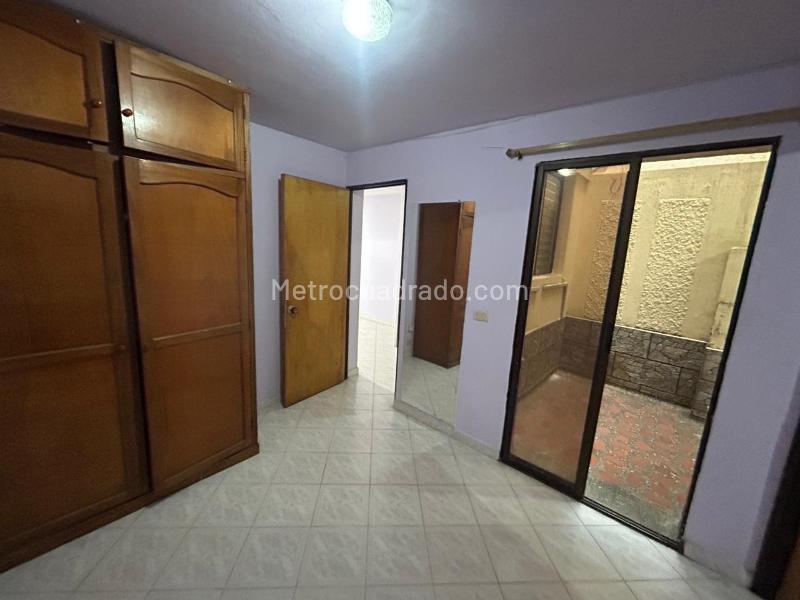 Apartamento de 2 Alcobas en Primer Piso en Villa Hermosa, Medellín - 7