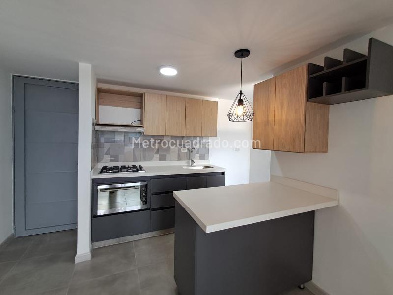 Apartamento en Arriendo, Bucaros, Bello - 2