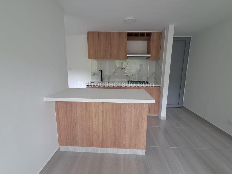 Apartamento en Arriendo, Bucaros, Bello - 3