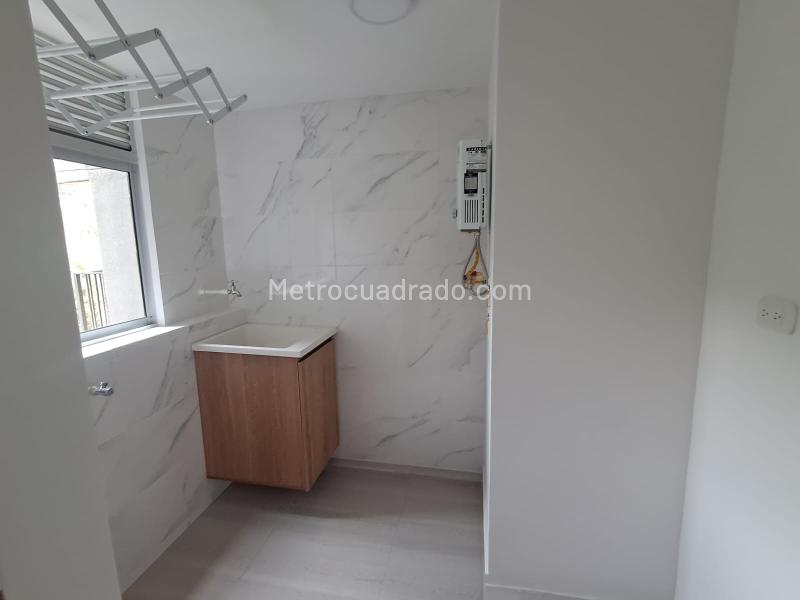 Apartamento en Arriendo, Bucaros, Bello - 5