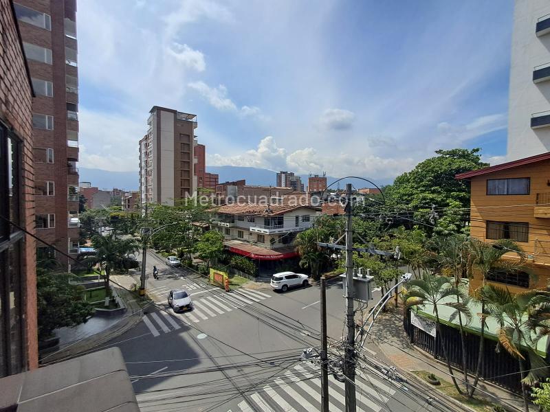 3BR Apartment in Laureles (100 m²) - 4