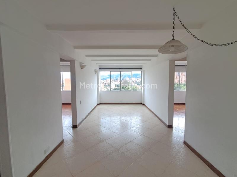 3BR Apartment in Calasanz (76 m²)
