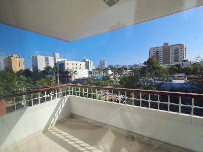 Apartamento de 3 alcobas en venta en El Prado Blla, Barranquilla, 300 m² · foto 3 de 20