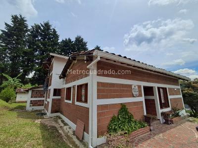 Casa de 4 alcobas en venta en La Mina, Envigado · foto 8 de 20