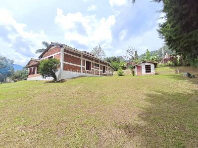 Casa de 4 alcobas en venta en La Mina, Envigado · foto 12 de 20