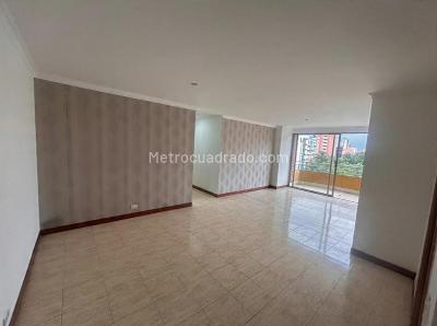 Apartamento de 3 alcobas en arriendo en Laureles, Medellín, 145 m² · foto 2 de 20