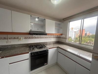 Apartamento de 3 alcobas en arriendo en Laureles, Medellín, 145 m² · foto 9 de 20