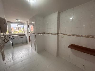 Apartamento de 3 alcobas en arriendo en Laureles, Medellín, 145 m² · foto 11 de 20