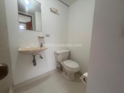Apartamento de 3 alcobas en arriendo en Laureles, Medellín, 145 m² · foto 13 de 20