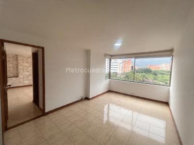 Apartamento de 3 alcobas en arriendo en Laureles, Medellín, 145 m² · foto 17 de 20