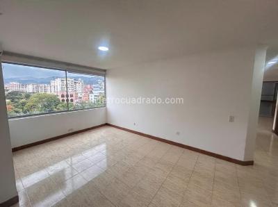 Apartamento de 3 alcobas en arriendo en Laureles, Medellín, 145 m² · foto 18 de 20