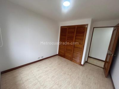 Apartamento de 3 alcobas en arriendo en Laureles, Medellín, 145 m² · foto 20 de 20