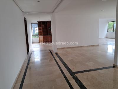 Apartamento de 5 alcobas en venta en El Poblado, Medellín, 250 m² · foto 5 de 20