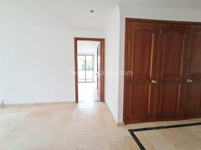 Apartamento de 5 alcobas en venta en El Poblado, Medellín, 250 m² · foto 15 de 20