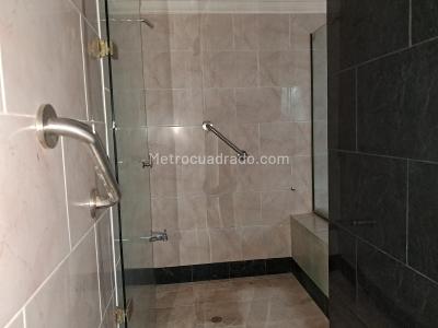 Apartamento de 5 alcobas en venta en El Poblado, Medellín, 250 m² · foto 20 de 20