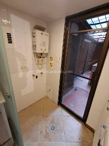 Apartamento de 2 alcobas en arriendo en El Poblado, Medellín, 73 m² · foto 4 de 15