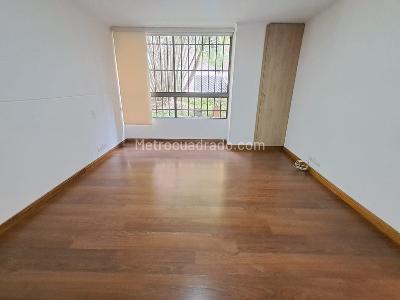 Apartamento de 2 alcobas en arriendo en El Poblado, Medellín, 73 m² · foto 5 de 15