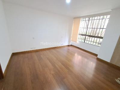 Apartamento de 2 alcobas en arriendo en El Poblado, Medellín, 73 m² · foto 9 de 15