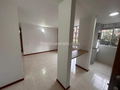 Apartamento de 2 alcobas en arriendo en El Poblado, Medellín, 55 m² · foto 2 de 20