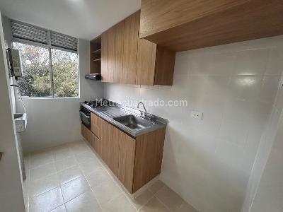 Apartamento de 2 alcobas en arriendo en El Poblado, Medellín, 55 m² · foto 10 de 20
