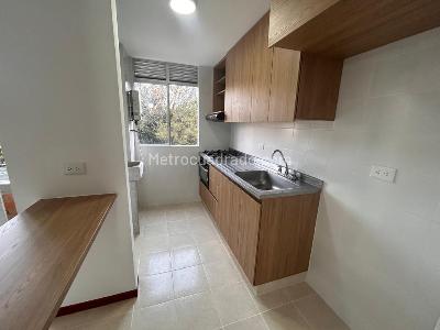 Apartamento de 2 alcobas en arriendo en El Poblado, Medellín, 55 m² · foto 12 de 20