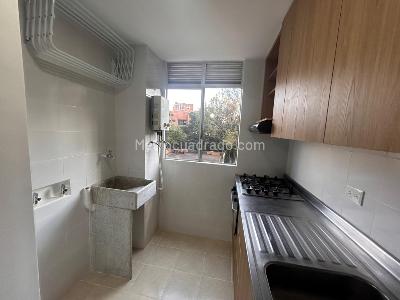 Apartamento de 2 alcobas en arriendo en El Poblado, Medellín, 55 m² · foto 13 de 20