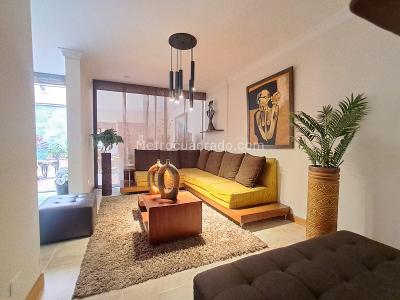 Casa de 4 alcobas en venta en Loma De Los Bernal, Medellín, 210 m² · foto 3 de 20