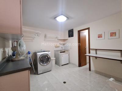 Casa de 4 alcobas en venta en Loma De Los Bernal, Medellín, 210 m² · foto 12 de 20
