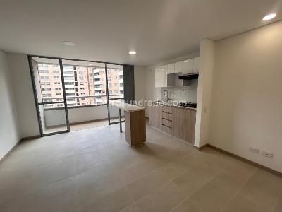 Apartamento de 3 alcobas en arriendo en San Jose, Sabaneta, 89 m² · foto 2 de 20