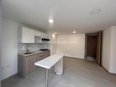 Apartamento de 3 alcobas en arriendo en San Jose, Sabaneta, 89 m² · foto 10 de 20