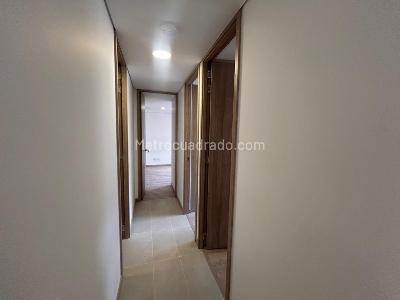 Apartamento de 3 alcobas en arriendo en San Jose, Sabaneta, 89 m² · foto 13 de 20