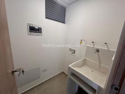 Apartamento de 3 alcobas en arriendo en San Jose, Sabaneta, 89 m² · foto 18 de 20