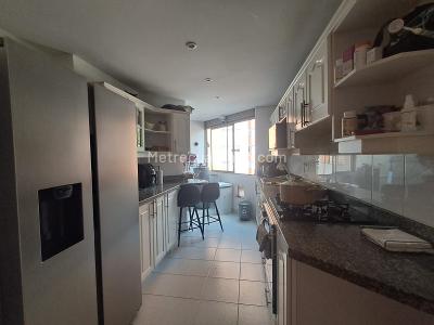 Apartamento en venta en El Poblado, Medellín · foto 2 de 20