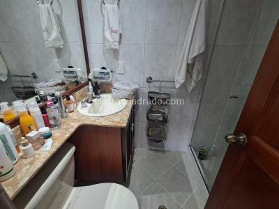 Apartamento en venta en El Poblado, Medellín · foto 14 de 20
