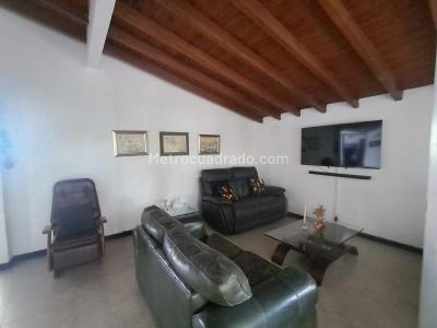 Casa de 4 alcobas en venta en Laureles, Medellín, 208 m² · foto 6 de 20
