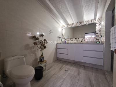 Casa de 4 alcobas en venta en Laureles, Medellín, 208 m² · foto 7 de 20