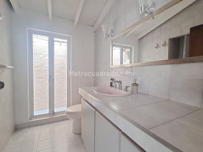 Casa de 4 alcobas en venta en Laureles, Medellín, 208 m² · foto 9 de 20