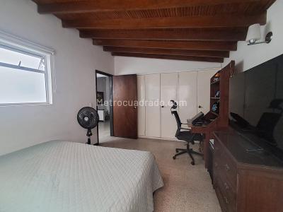 Casa de 4 alcobas en venta en Laureles, Medellín, 208 m² · foto 11 de 20