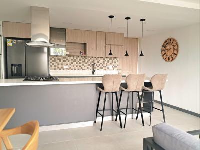 Apartamento de 3 alcobas en venta en La Colina, Medellín, 89 m² · foto 2 de 20