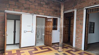 Casa en arriendo en Prado Centro, Medellín · foto 4 de 17