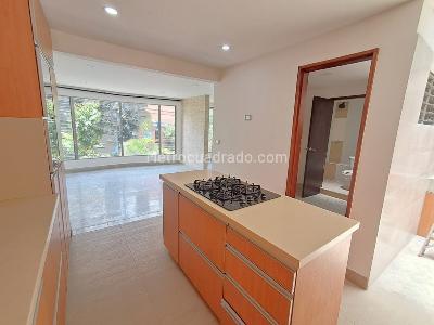 Apartamento de 3 alcobas en arriendo en Laureles, Medellín, 148 m² · foto 6 de 16