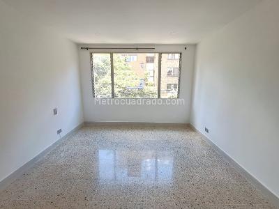 Apartamento de 3 alcobas en arriendo en Laureles, Medellín, 148 m² · foto 12 de 16