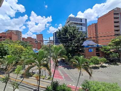 Apartamento de 3 alcobas en arriendo en Laureles, Medellín, 148 m² · foto 16 de 16